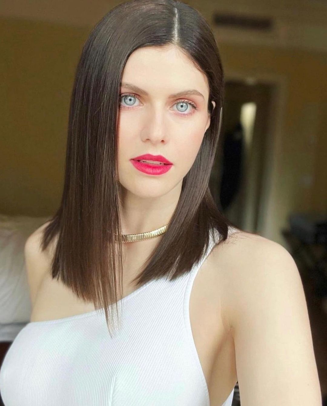 1710519845 365 Alexandra Daddario Фото17 Alexandra Daddario 17