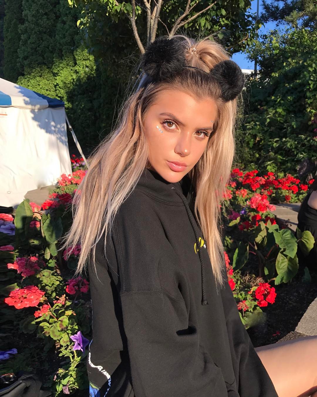 1711904044 362 Alissa Violet Фото4 Alissa Violet 4