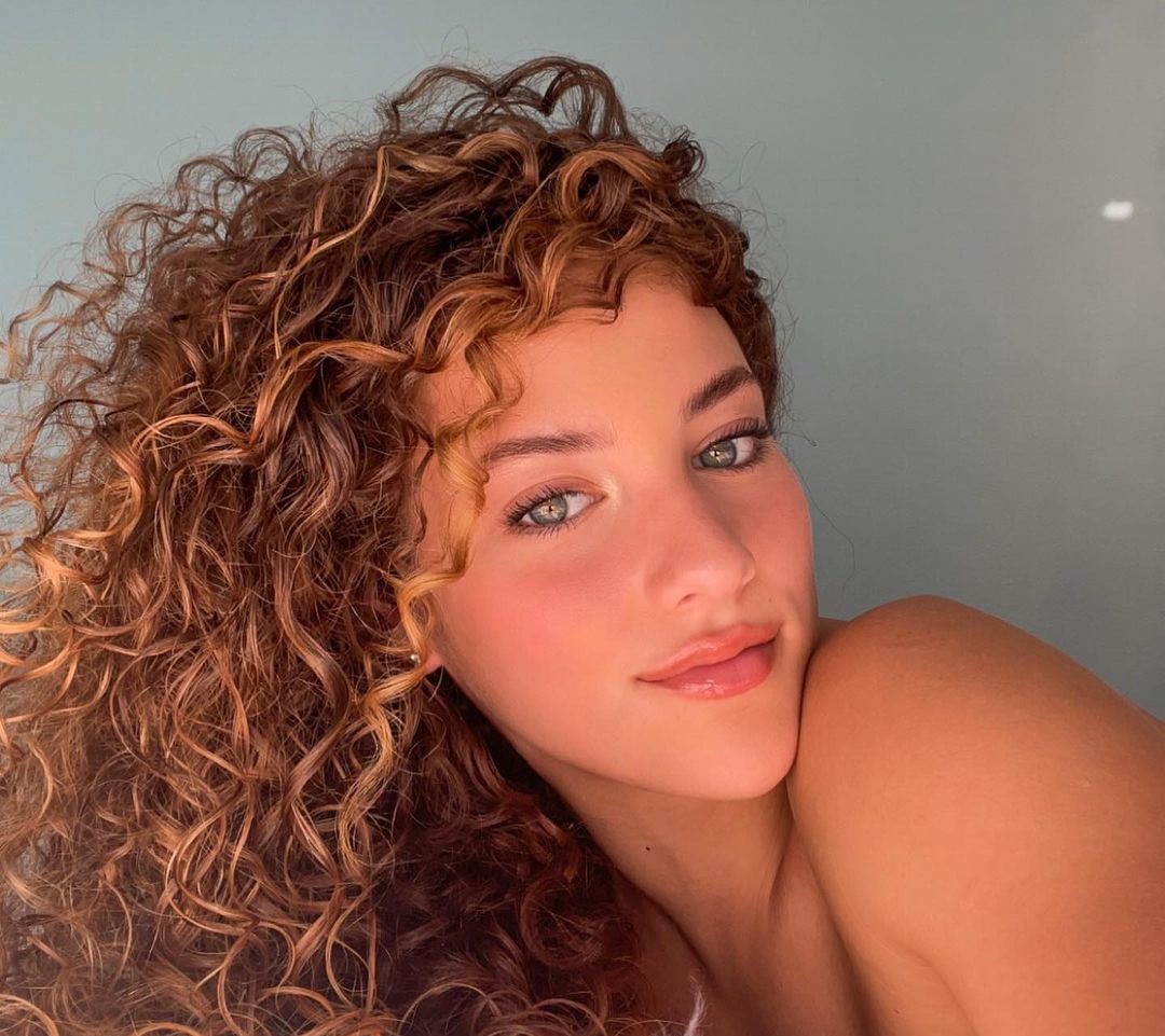 1712011324 889 Sofie Dossi Фото13 Sofie Dossi 13