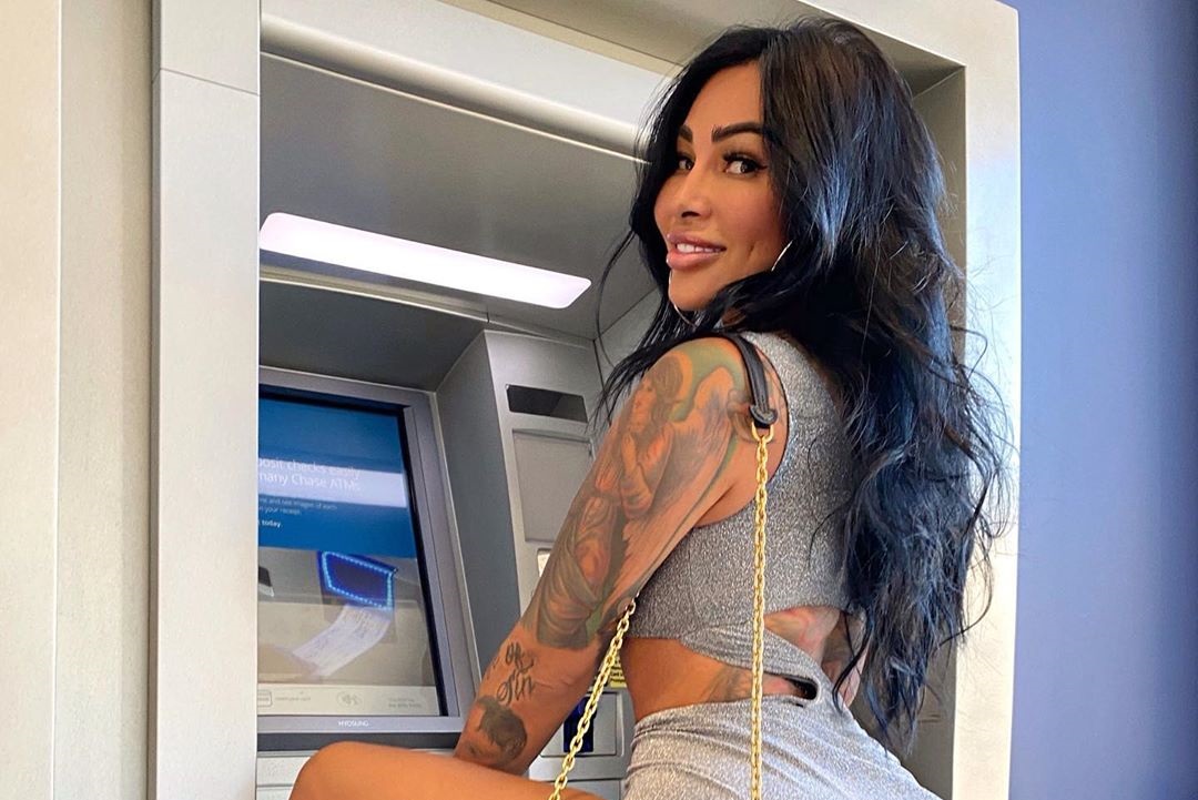 1712125083 635 Brittanya Razavi Фото12 Brittanya Razavi 12