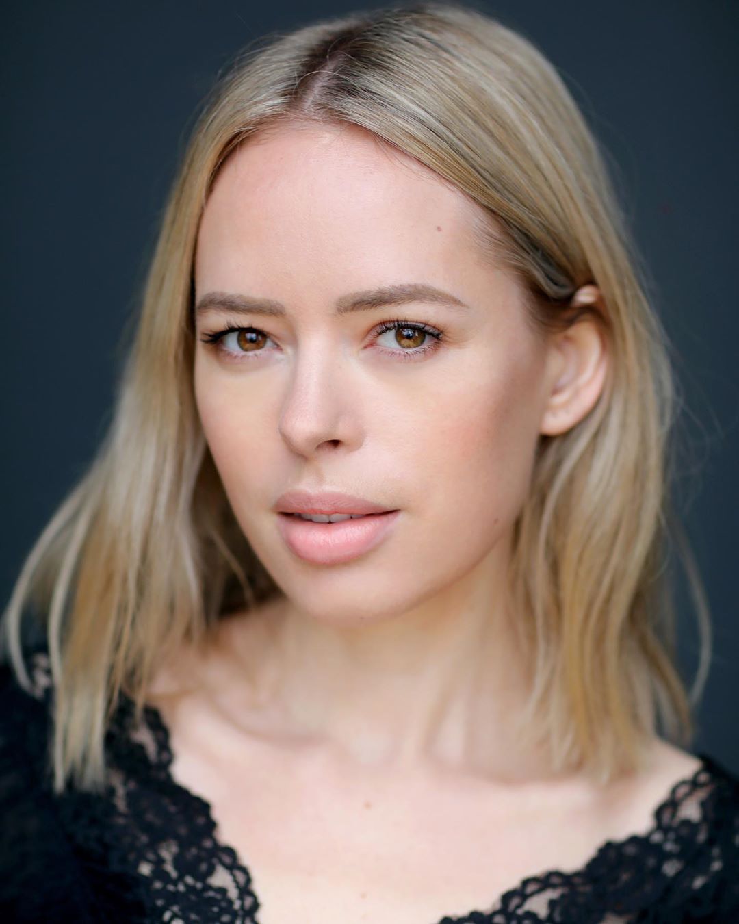 1712166123 807 Tanya Burr Фото6 Tanya Burr 6