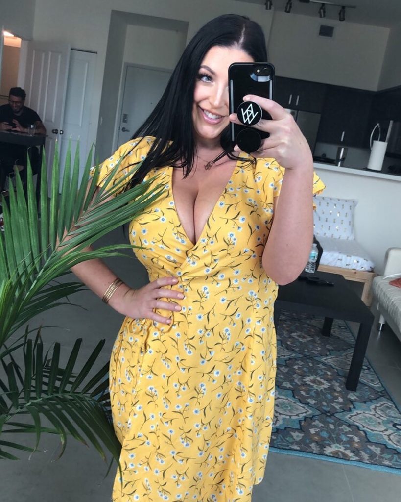 1728586503 907 Angela White Фото8 Angela White 8