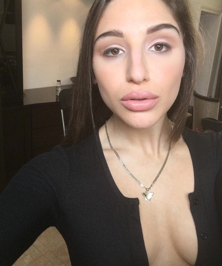 1729122303 198 Abella Danger Фото12 Abella Danger 12